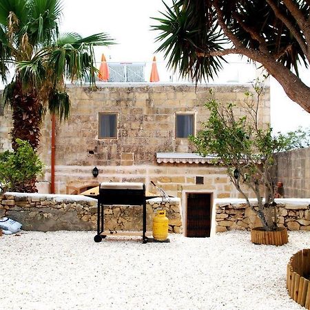 Anna Karistu Accommodation Kerċem Exteriör bild